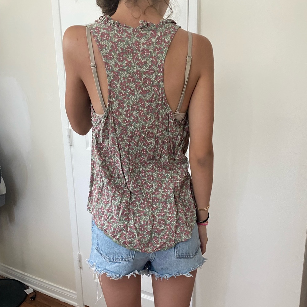 Flowy Summer Tank Top Blouse with Flowers